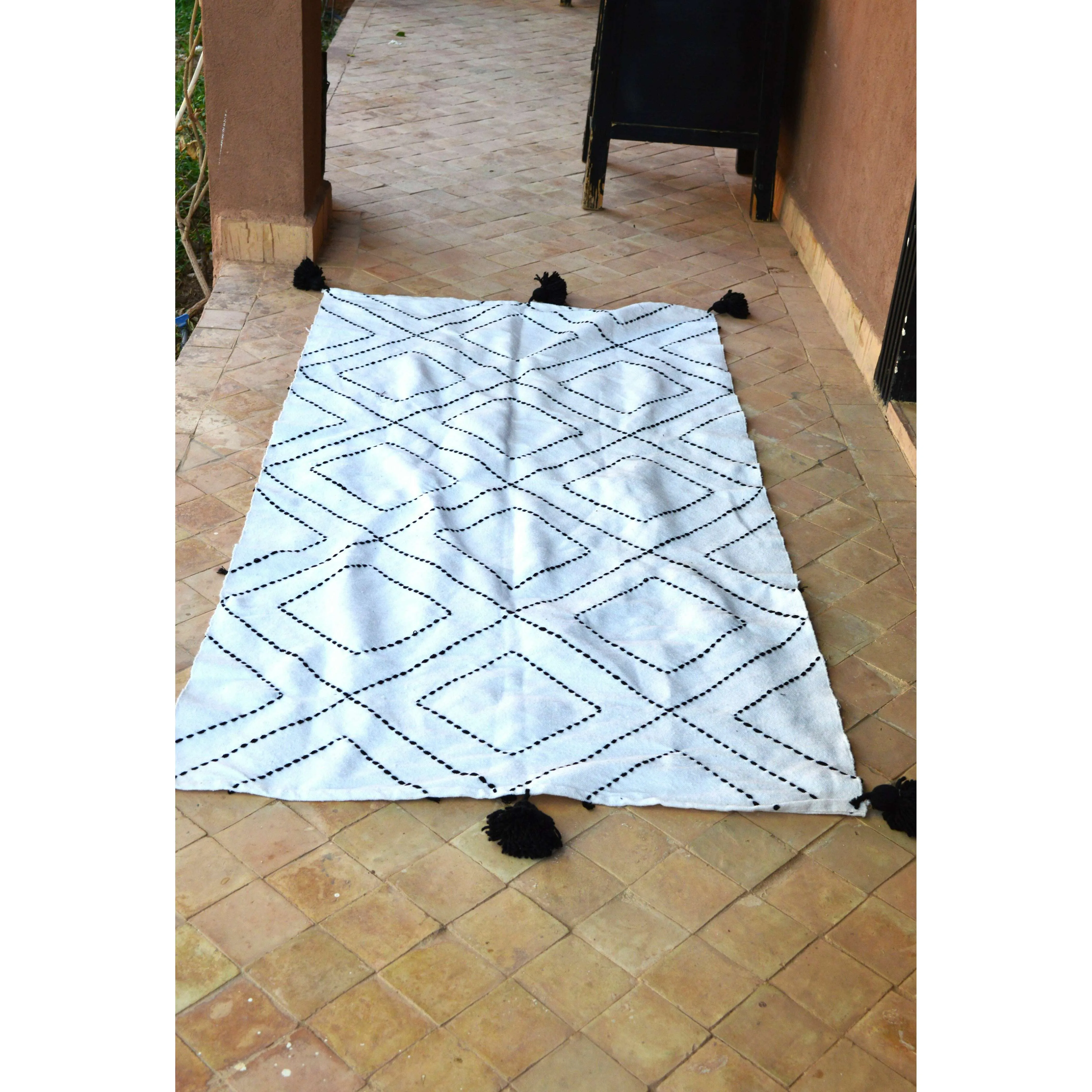 Black & White Beni Ourain Style Moroccan Handwoven Bed-End Cover Blanket